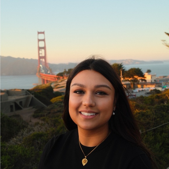 Meet your Posher, Andi - Picture 1 of 1